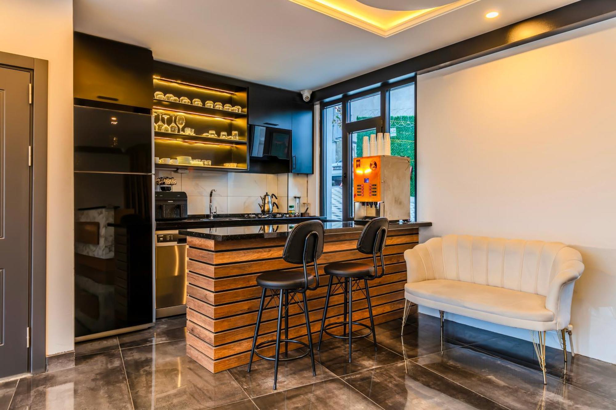 Solin Airport Hotel Arnavutkoy Extérieur photo